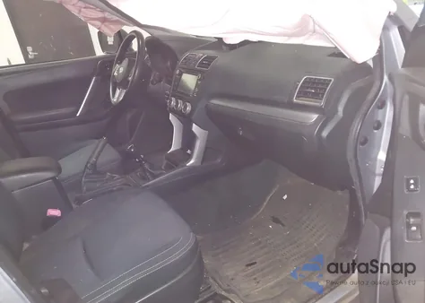 2017 Subaru Forester 2.5I z USA, uszkodzony, nr VIN JF2SJAACXHG490987